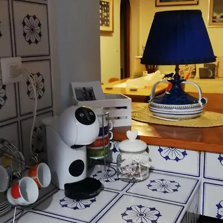 La Casa Del Capitano, L'uomo E Il Mare ... * 리파리