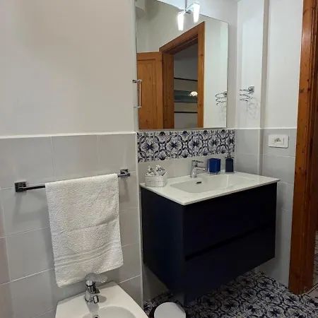 Villa La Casa Del Capitano, L'uomo E Il Mare ...