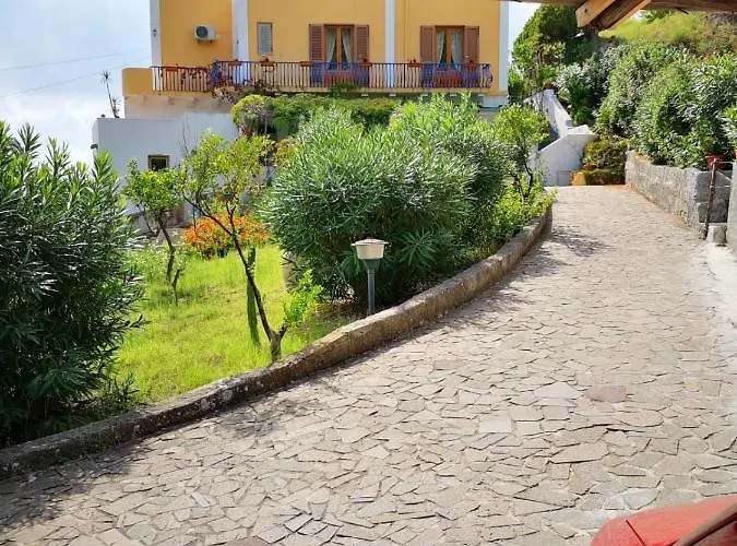 La Casa Del Capitano, L'uomo E Il Mare ... 리파리