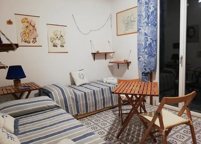 La Casa Del Capitano, L'uomo E Il Mare ... * 리파리